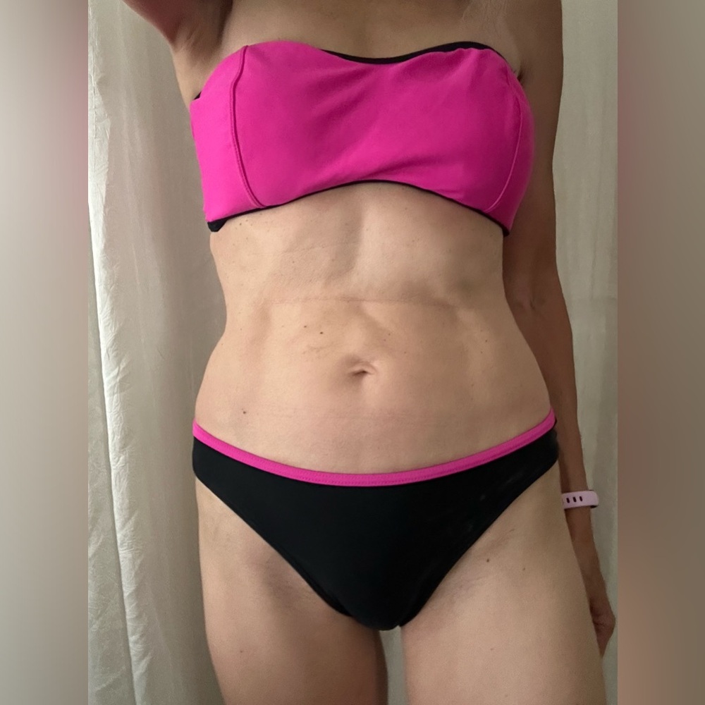 Malibu dream girl Hot Pink and Black bikini